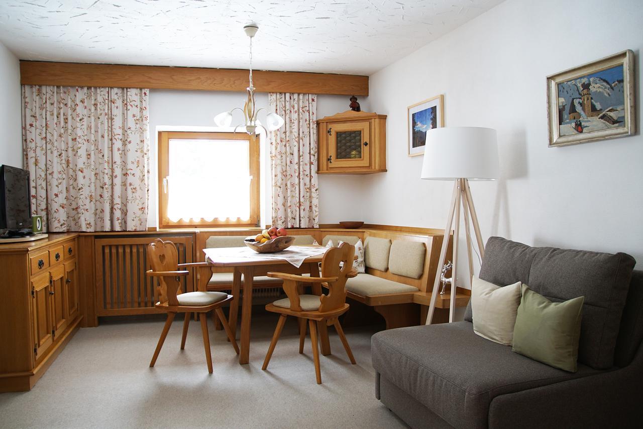 Haus Arnold Schranz Apartment Sankt Anton am Arlberg Bagian luar foto