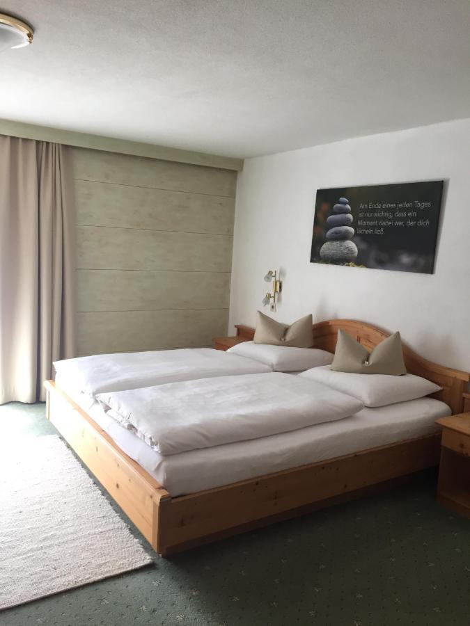 Haus Arnold Schranz Apartment Sankt Anton am Arlberg Bagian luar foto